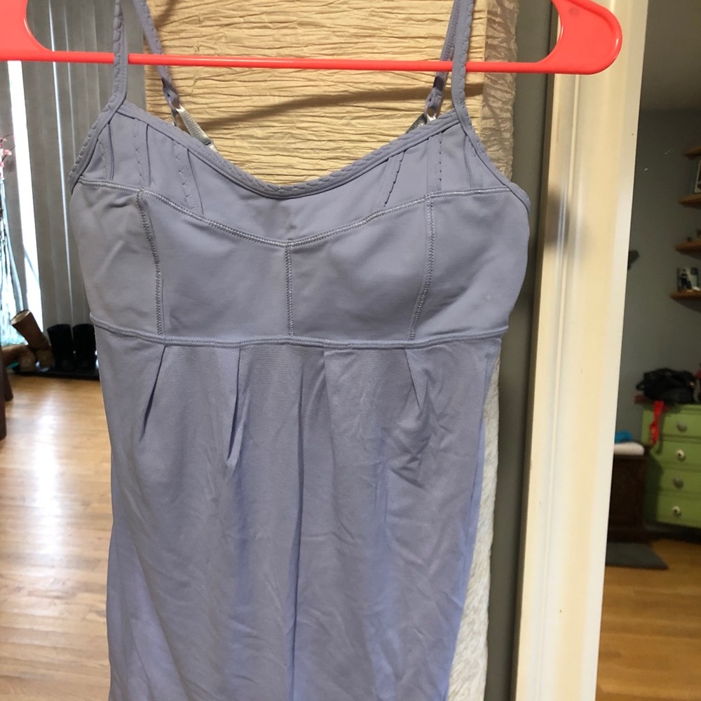 Lululemon top